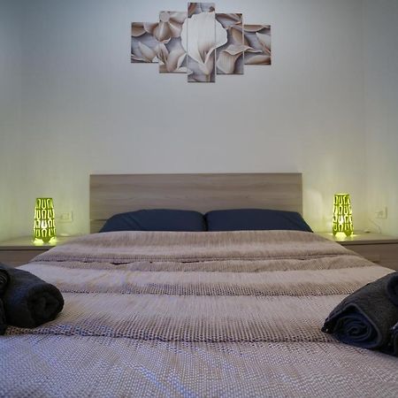 Fast Wifi E Netflix -- Centro Di Rho Vicino Stazione Apartman Kültér fotó