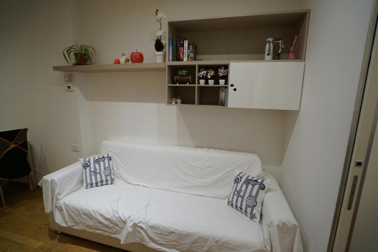 Fast Wifi E Netflix -- Centro Di Rho Vicino Stazione Apartman Kültér fotó